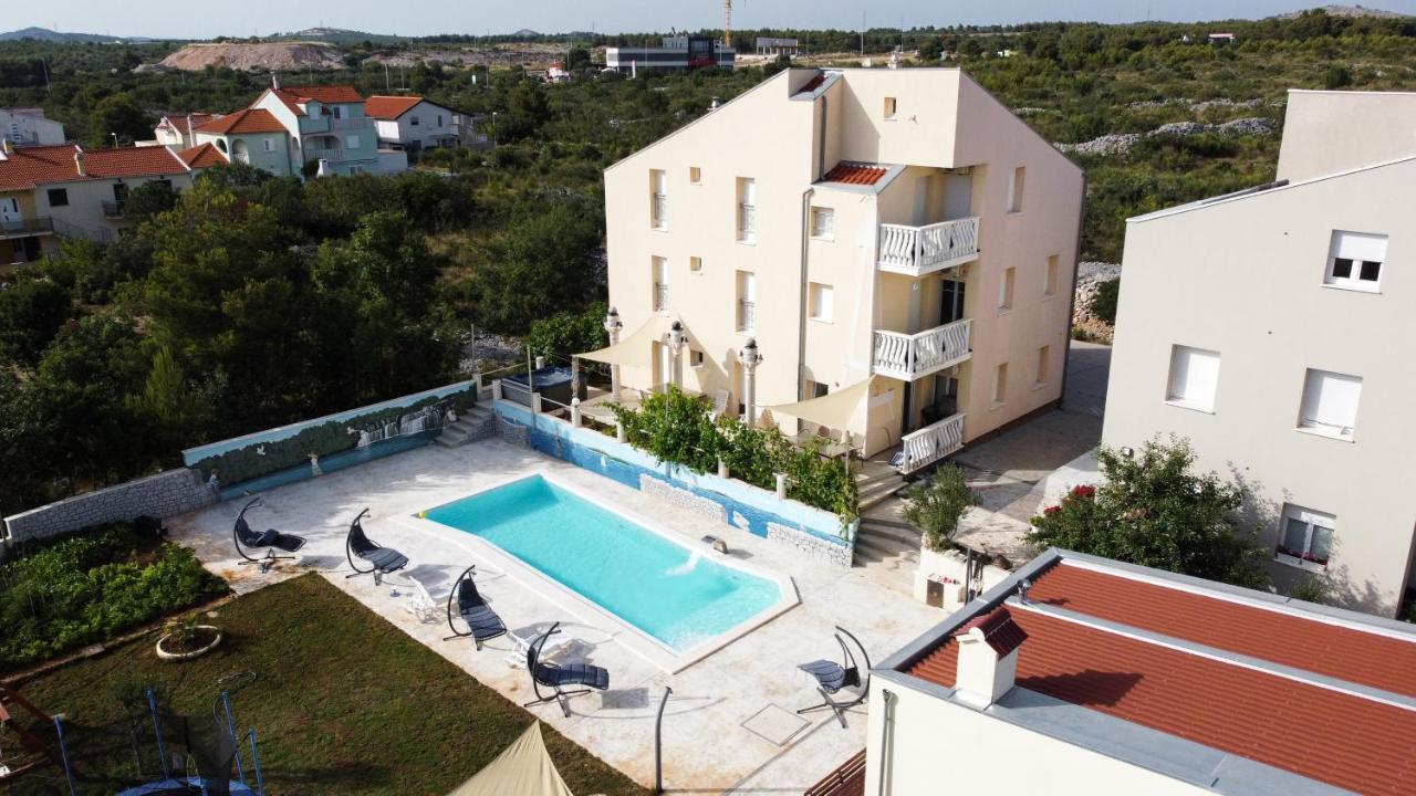 Apartmani Ivan V Relax Vodice Dış mekan fotoğraf