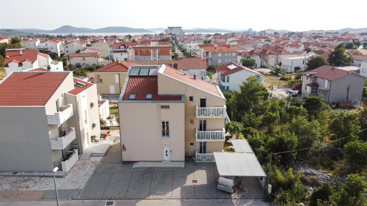 Apartmani Ivan V Relax Vodice Dış mekan fotoğraf