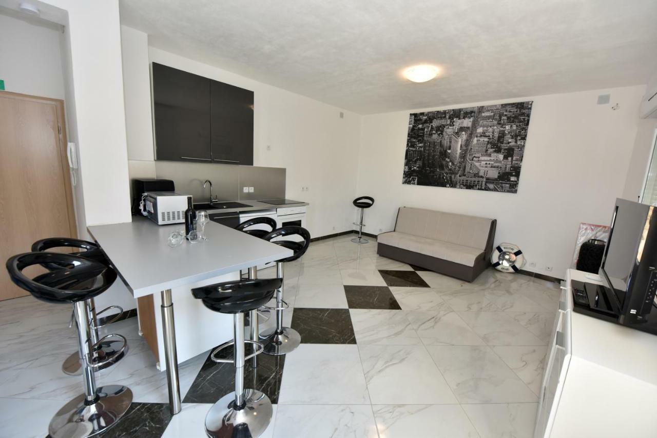 Apartmani Ivan V Relax Vodice Dış mekan fotoğraf