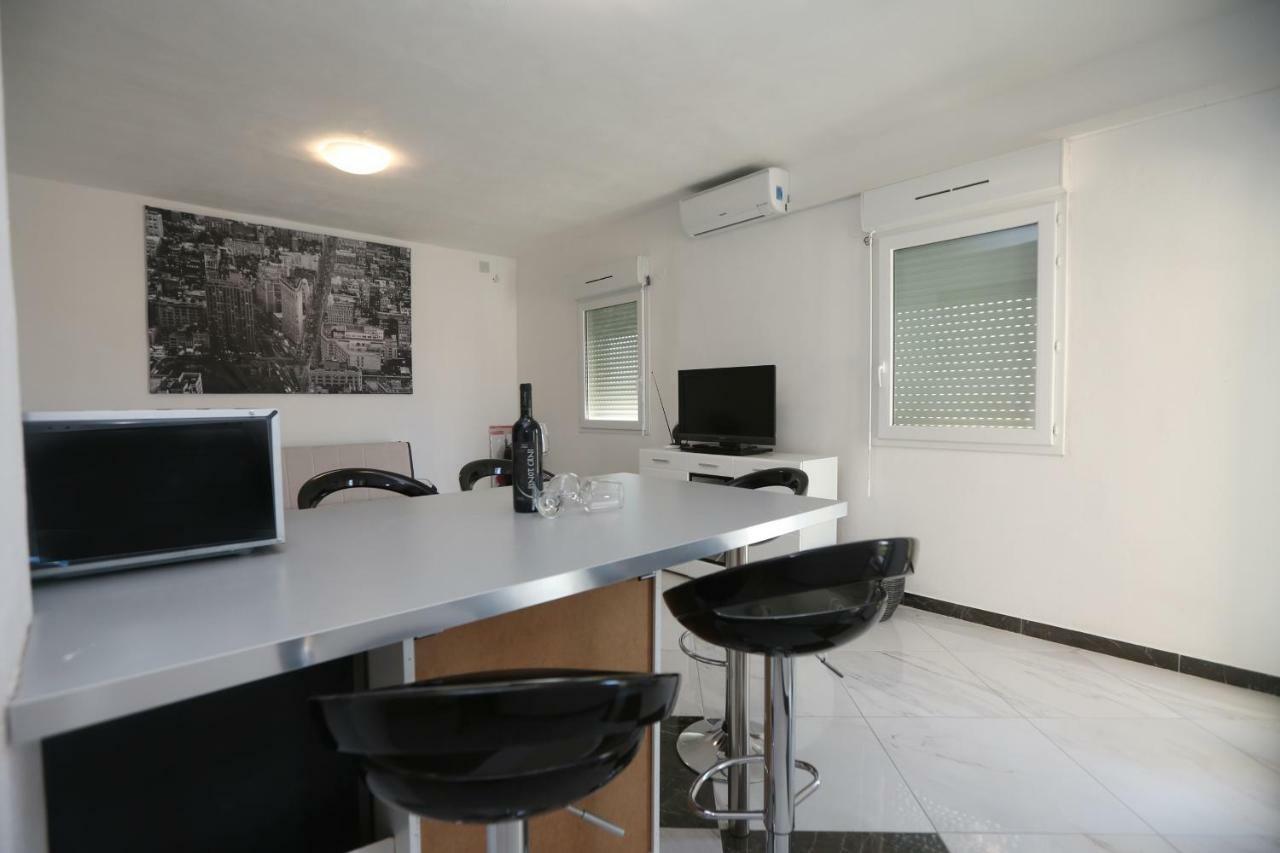 Apartmani Ivan V Relax Vodice Dış mekan fotoğraf